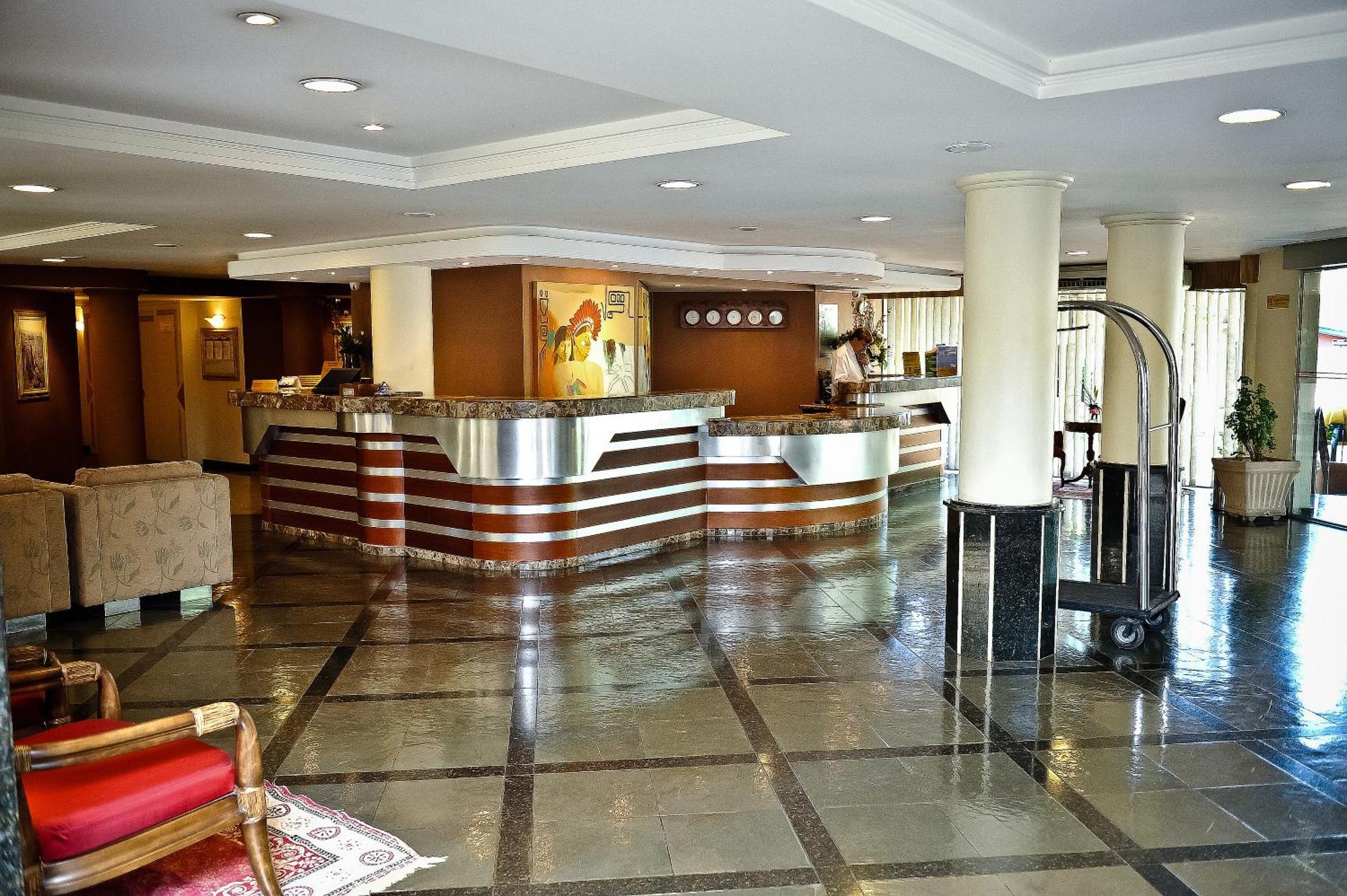 ホテル ラフェイン セントロ フォス・ド・イグアス エクステリア 写真